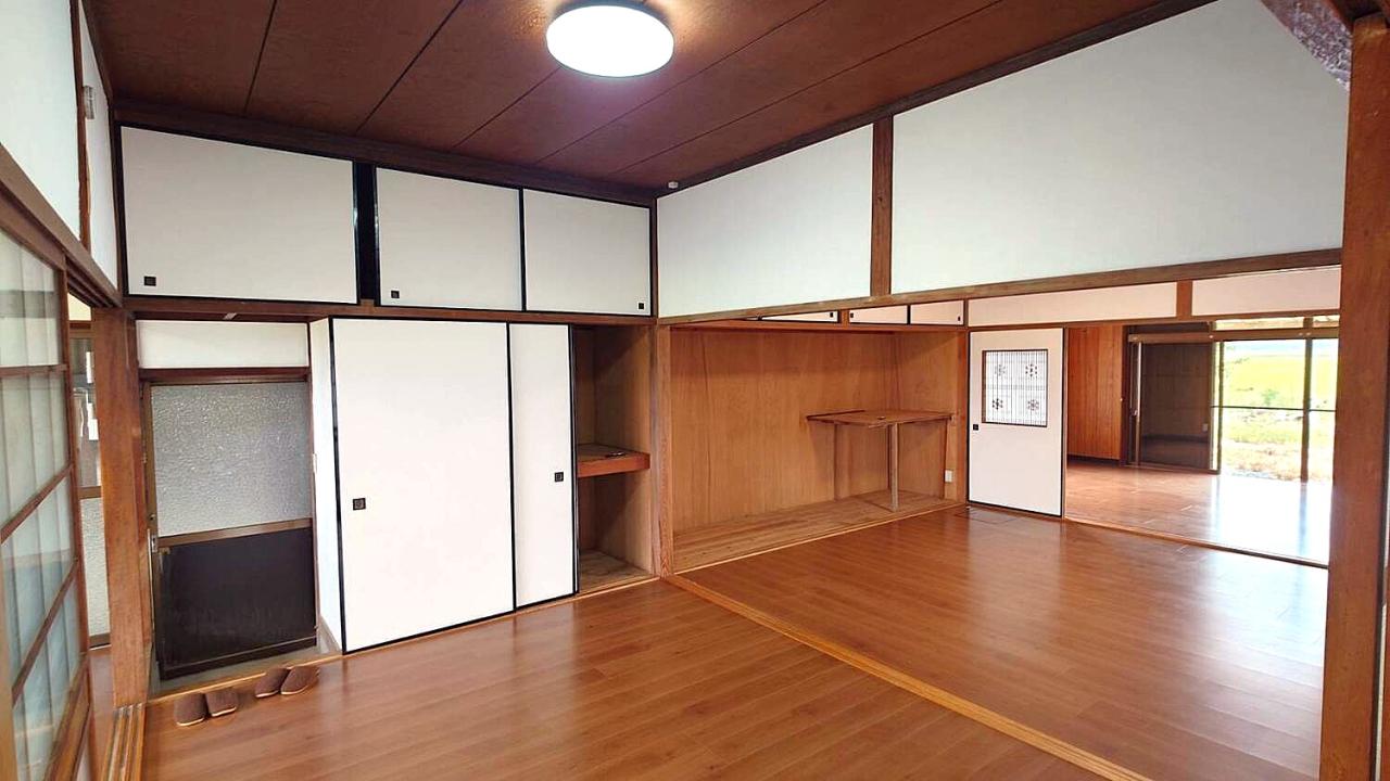 山口市名田島 室内