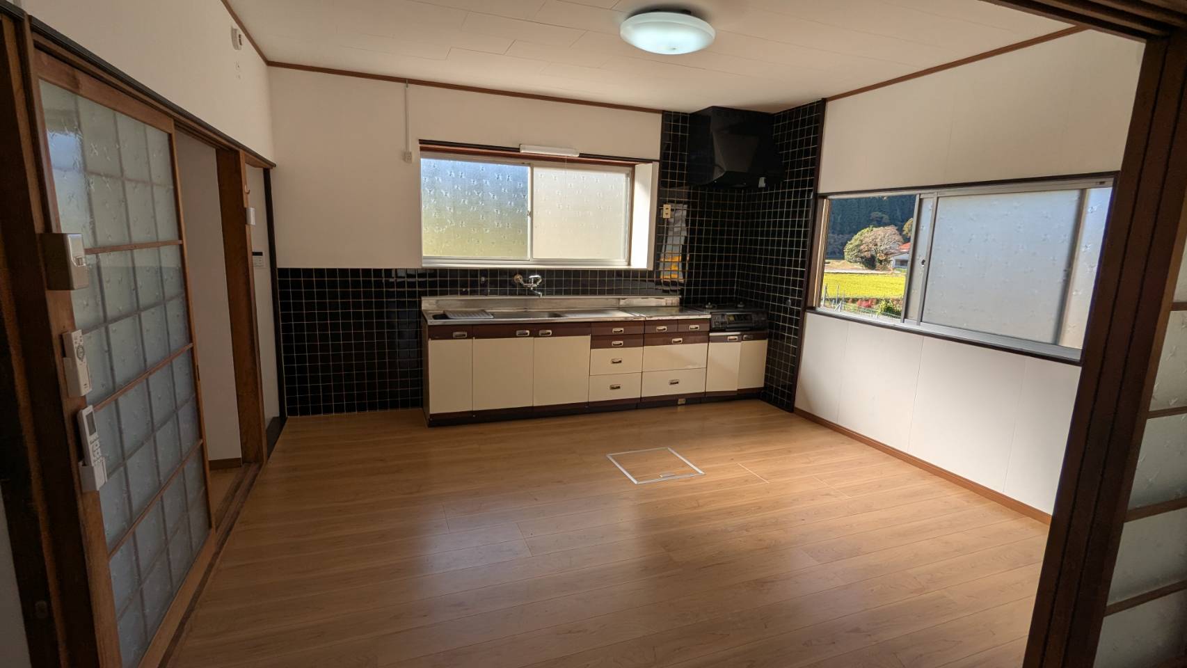 山口市徳地 キッチン」